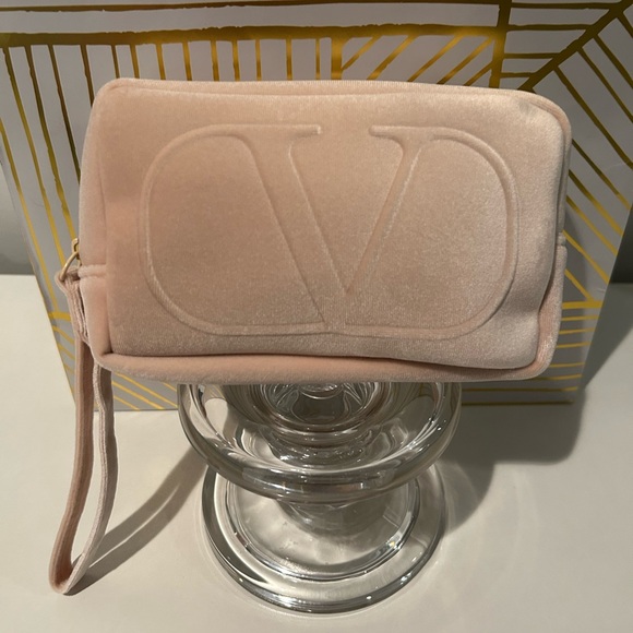 ✨ Valentino Blush Nude Velvet Petite Pochette Wristlet Bag - Authentic NEW - Picture 2 of 6